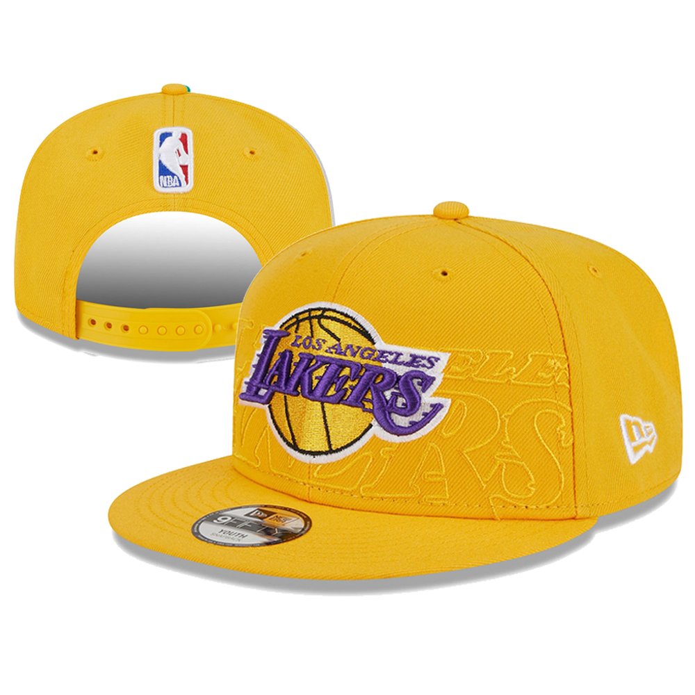 los_angeles_lakers_snapback_hat_9k4jkujei79q